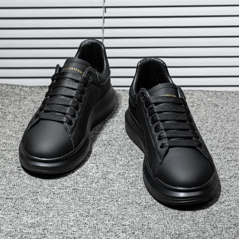 Pantofi albi McQueen pentru femei, primăvară 2025, noi, cu talpă groasă înaltă, explozie versatilă, student, cu talpă moale, ușori, pantofi sport de stradă