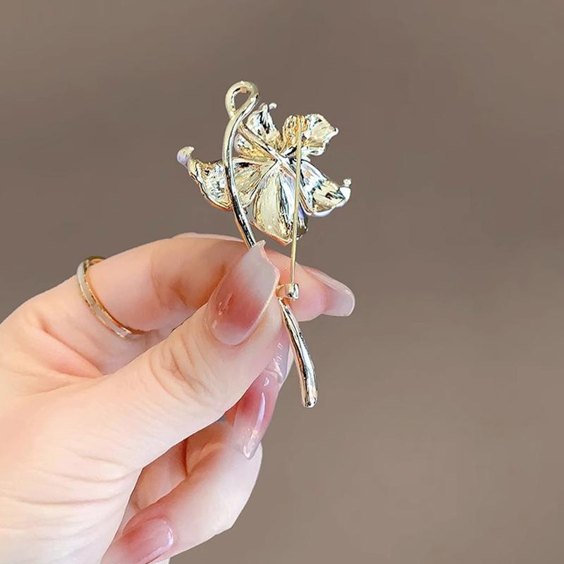 Style Temperament Sense Water Lily Enamel Lily Flower Brooches For Women Weddings Banquet Office Brooch Pins Gifts