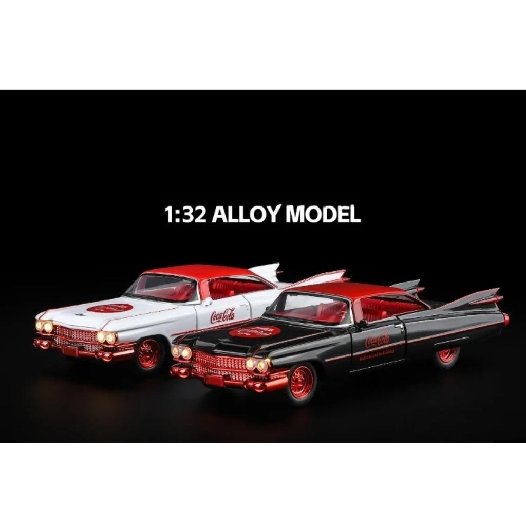 Simulation 1/32 1961 Cadillacs Series 62 Convertible Alloy Car Model Sound Light Children Metal Toy Vehicle Miniature Voiture