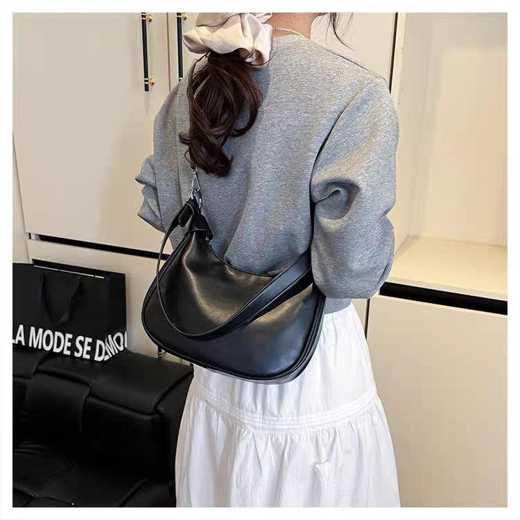 Einfache High-End Achseltasche Ausländischer Stil All-Match Knödel Pendeln Große Kapazität Schultertasche