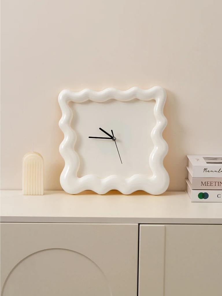 Nordic Table Clock Cream Wall Mounted Clock Dining Room Living Room Wall Hanging Decoration Morden Coffee Table Ornaments