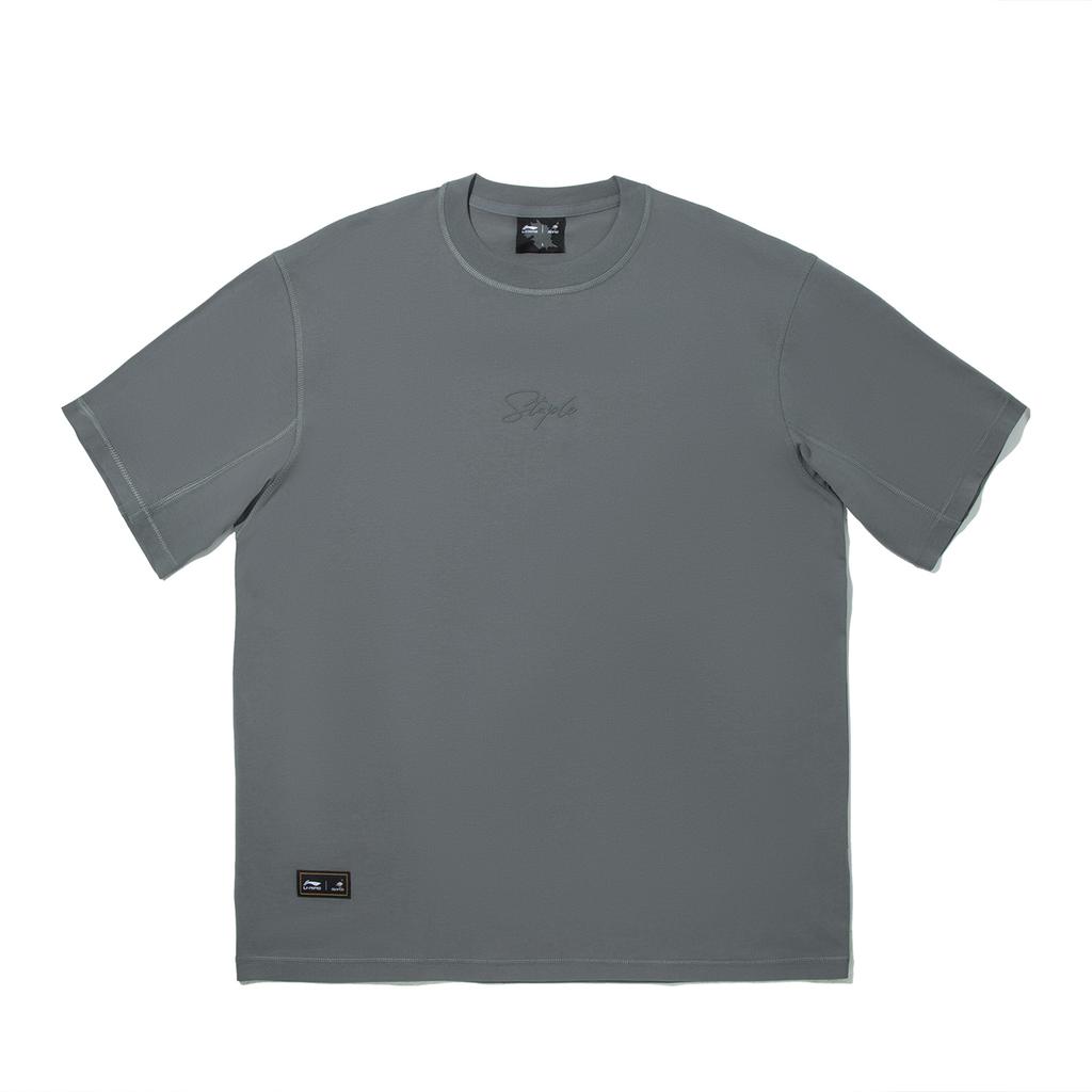 Li Ning X Staple Collaboration Series Casual Comfortable Minimalist Solid Color Letter Print Short Sleeve T-Shirt Men Tops Asphalt AHSV717-2