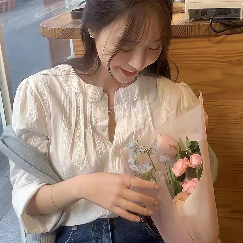 Spring/Summer 2025 Korean Lace Puff Sleeve Slimming Casual Top