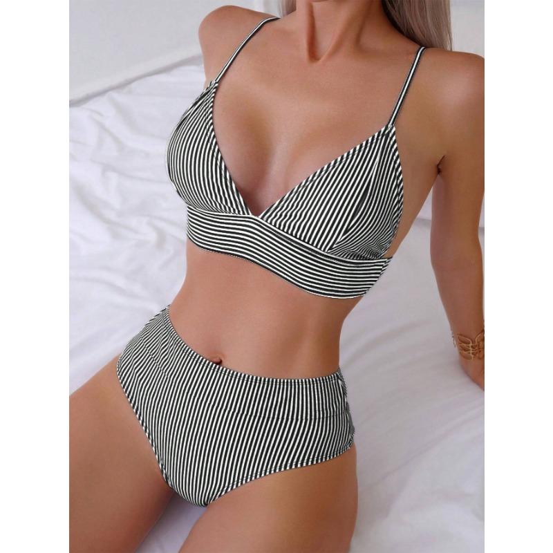 

New European and American Split Swimsuit Bikini Sexy Halter Striped Women Slim Seaside Vacation Swimsuit XL чорний