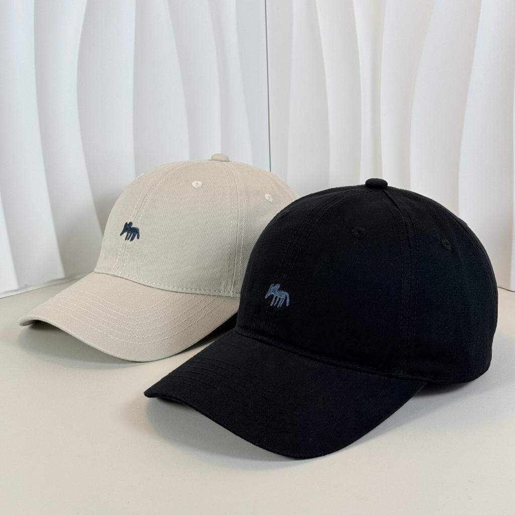 Fashion Hat New Little Fox Embroidered Cotton Baseball Cap Men's and Women's Soft Top Breathable Comfortable Lengthened Wide Adjustable Cap