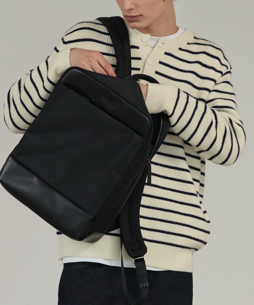 Mindbridge Business Square Backpack