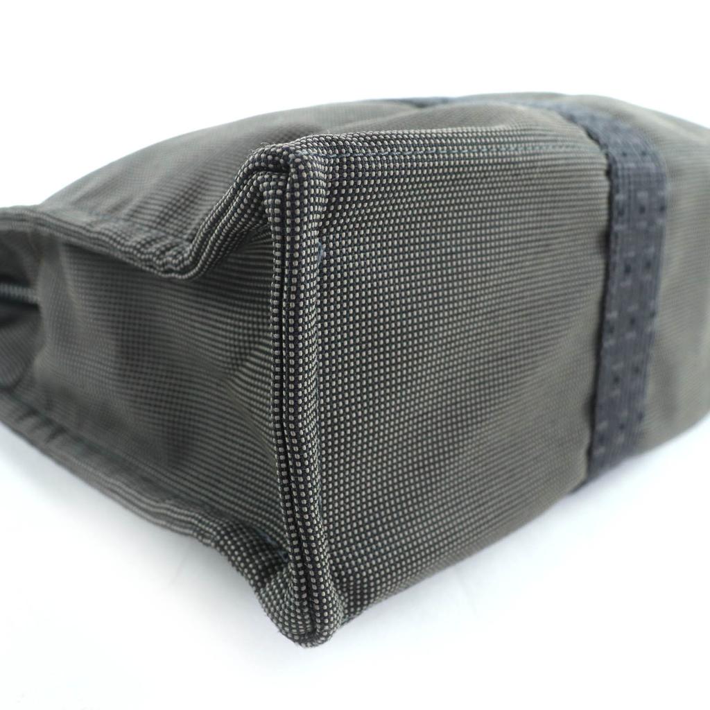 Tolle HERMES Tragetasche Her Line MM grau Polyamid Damen Gebraucht