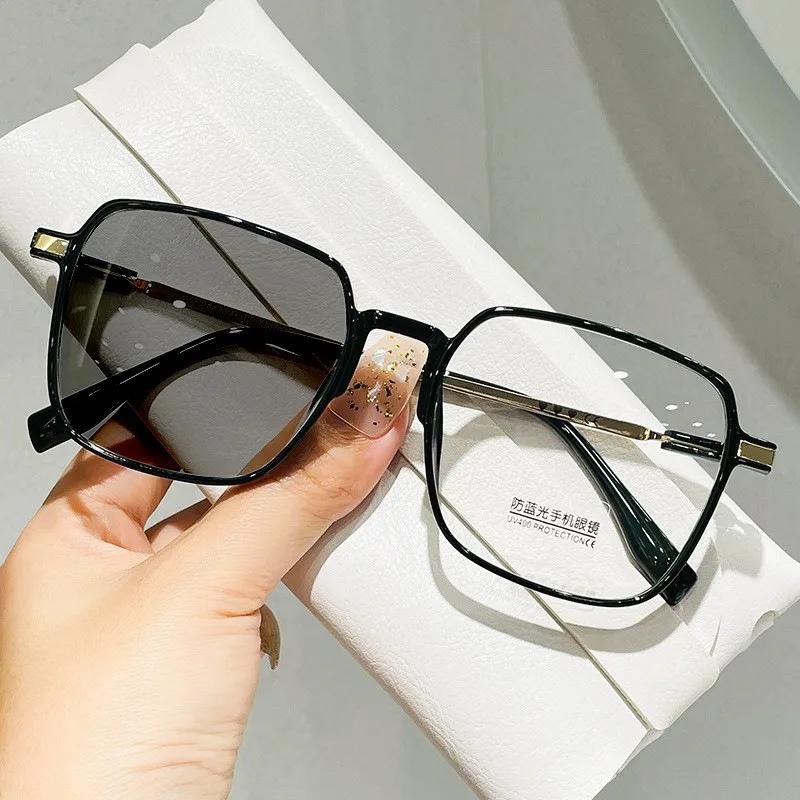 Male Female Large Frame Mirror Presbyopia Eyeglasses Gray Anti Blue Light Glasses +50+75+100 to+400 Photochromic Reading Glasses