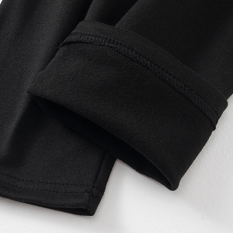 Men's Autumn/Winter Black Round Neck Comfortable and Versatile Warm Underwear Set Plus Size Sports and Fitness Base Shirt