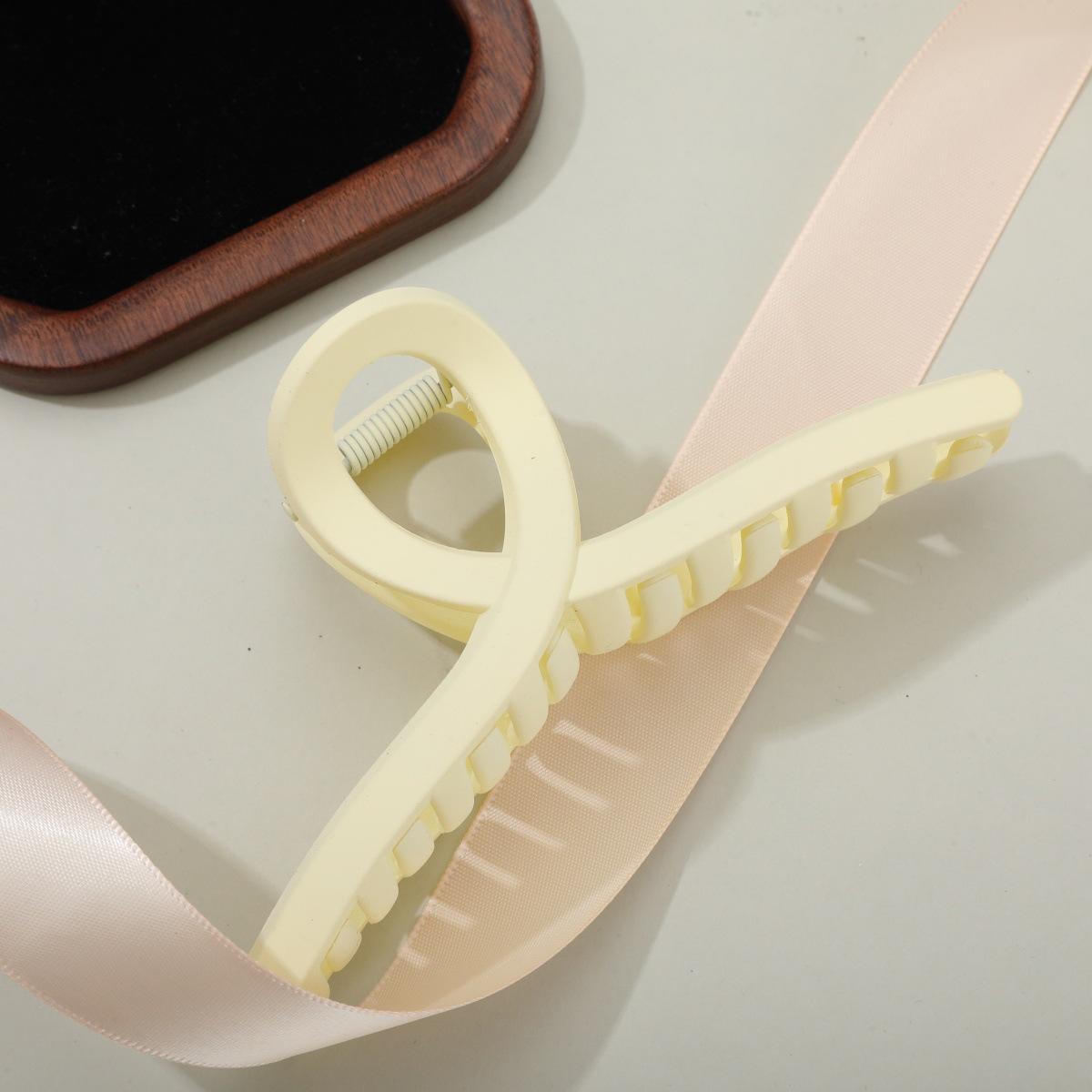 Lux Frosted Shark Hair Clip: Versatile, Simple Updo Hair Accessory for Women