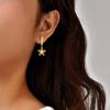 3 Paar Blume Ohrstecker für Damen, Goldfarbene Edelstahl Geometrische Ohrringe, Modisches Set Schmuck Geschenke