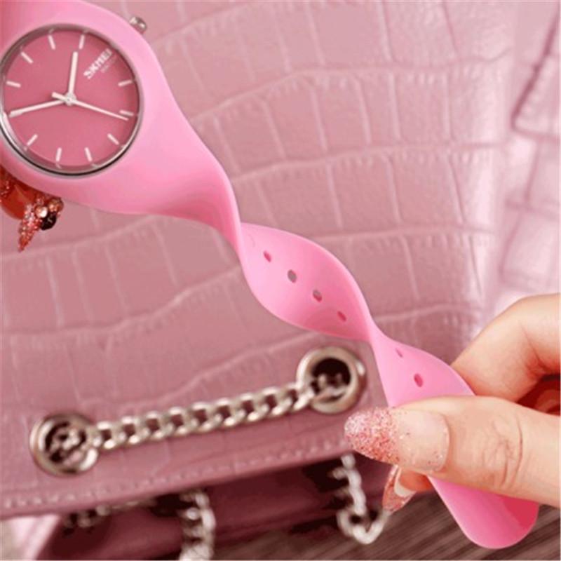 SKMEI 9068 Wristwatches For Lady Fashion Casual Watch Female Gift Women Watches Man Silicone Strap 3Bar Waterproof Clock Quartz