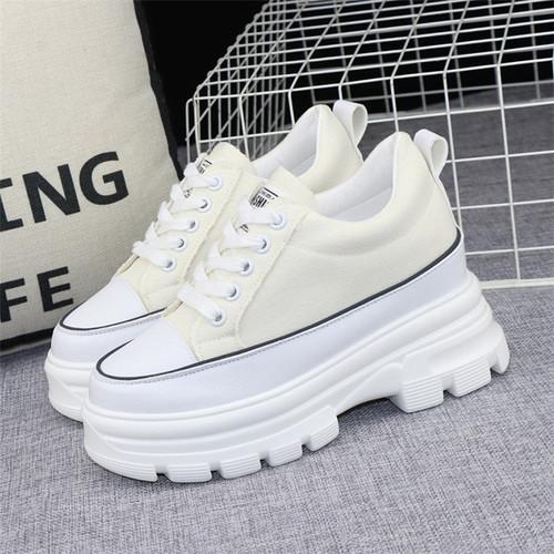 Модные 10 см женские туфли парусиновые кроссовки для женщин 2024 новый стиль дышащие — фото 8