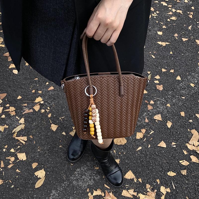 Premium Bag Women's 2025 New Fashion Retro Versatile Shoulder Bag Commuter Messenger Bag Bucket Bag Handbag