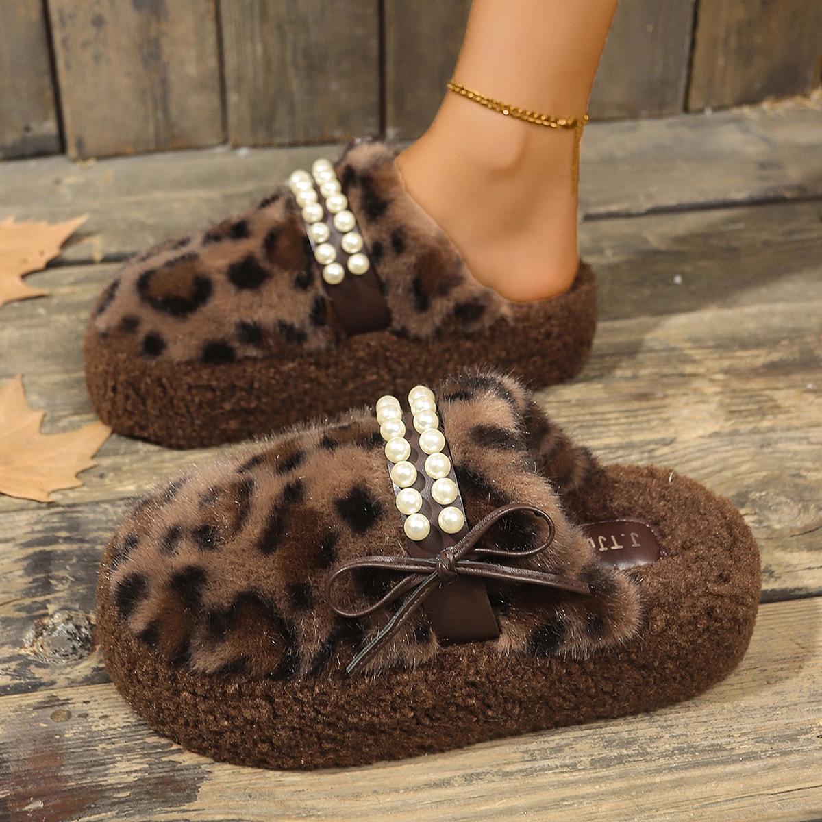 

Две туфли с перламутровым бантом для женщин на осень и зиму 2024 года, новая верхняя одежда, тапочки с круглой головкой и одной педалью, ленивая обувь 40