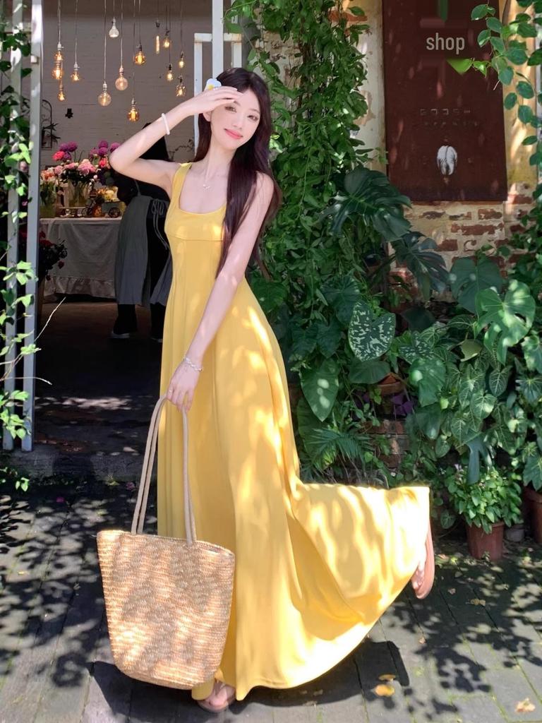 Yellow Retro French A-line Summer Dress with Square Neck and Spaghetti Straps Plus Size
