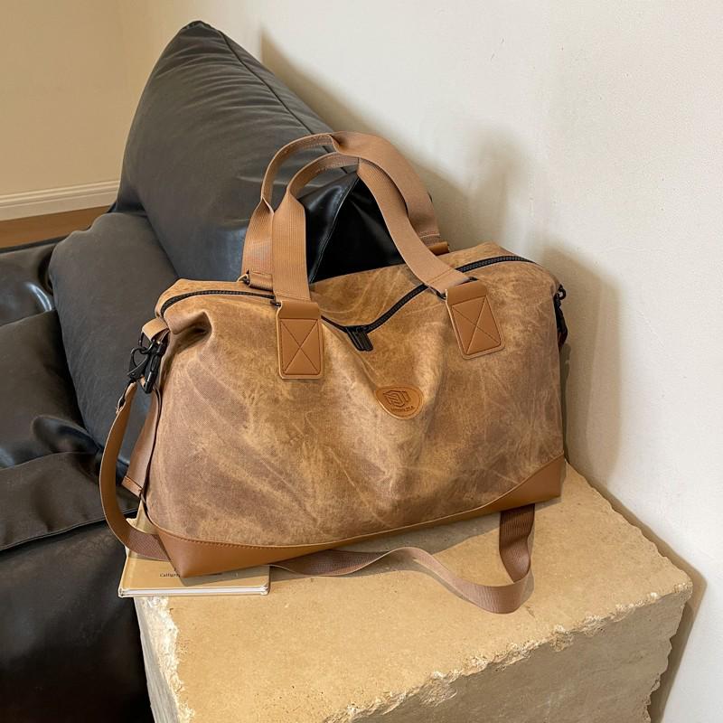 Trendy PU Leather Large-Capacity Travel Bag: Casual Handheld & Single Shoulder Sports Fitness Luggage