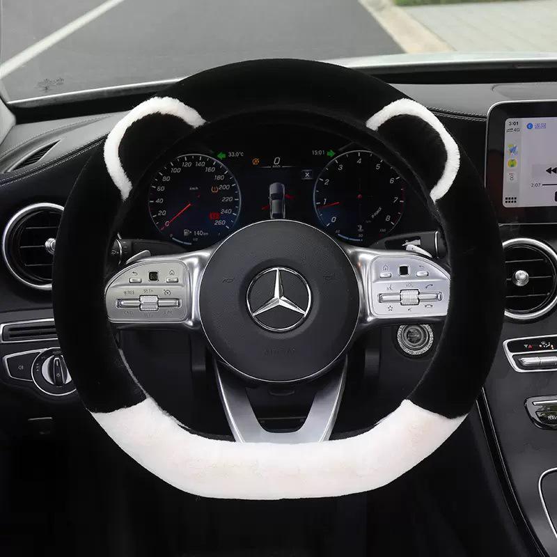 Women's Plush Winter Steering Wheel Cover - Korean Fashion, Universal Fit, Warm & Heated, Four Seasons Use.
