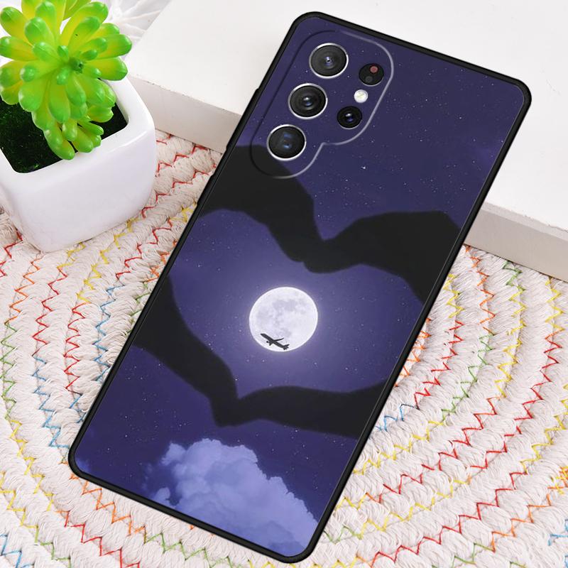 Hand Holding Moon Finger Heart Silicone Phone Case For Samsung Galaxy note 10 pro S26 S25 S24 S23 S22 S21 Plus Ultra Capa Cover