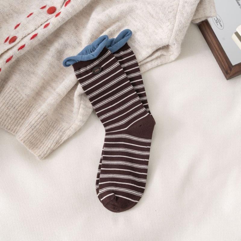 

Women s Style Button Retro Socks, Women s Cotton Mid-calf Socks, Women s Trendy School Style Piled High Long Socks 1 pair
