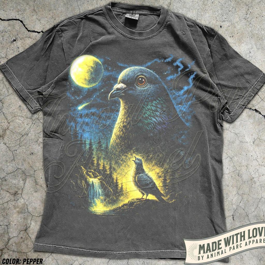 Pigeon Howling to the Moon T Shirt, Vintage Bird Graphic Tee, Retro Animal Shirt, Full Moon Animals, Pigeon Lover Gift, 90s Animal Tee Shirt