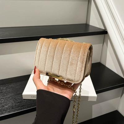 High-end kleine tas dames nieuwe trendy mode fluwelen ketting schoudertas retro veelzijdige kleine vierkante schoudertas