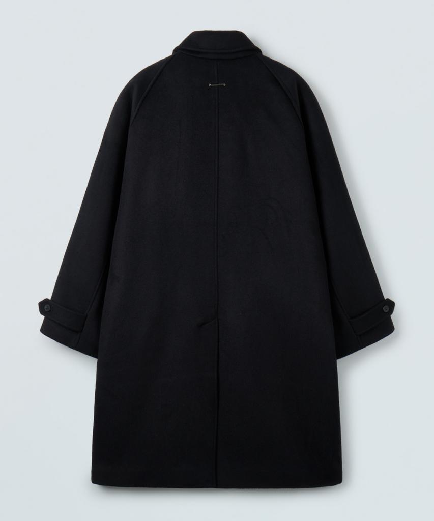 Piari Poise Wool Balmacaan Coat (Black)