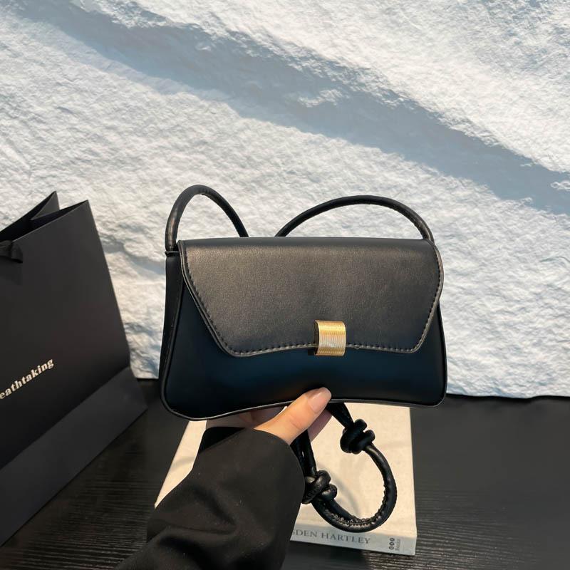 

Городской通勤 темперамент универсальная женская сумка весна новый продукт простой однотонный премиум сумка через плечо мессенджер чёрный