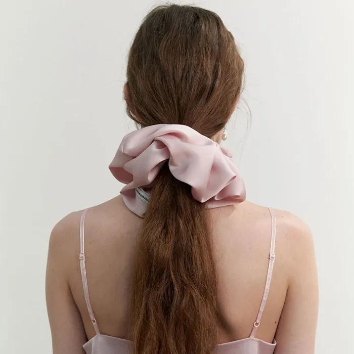 Essential Satin Scrunchy XL (L241MHA040)