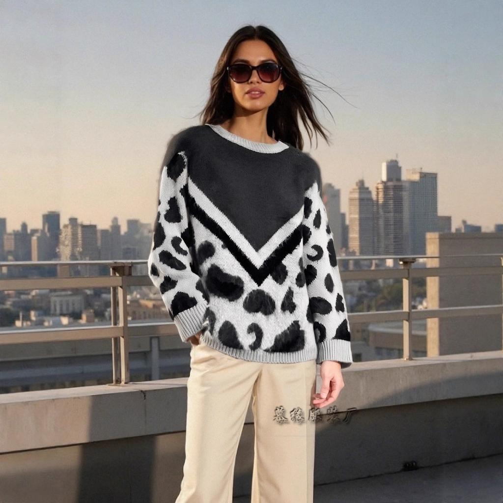 Herbst und Winter neue europäische und amerikanische Damenbekleidung Plüschdruck Strickpullover Rundhals Leopardenmuster Pullover Damen