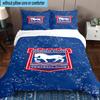 Set Biancheria da Letto con Stemma FC Ipswich 3 Pezzi, Include 1 Copripiumino e 2 Federe Perfetto per Camera da Letto, Dormitorio, Regalo di Natale per Fan