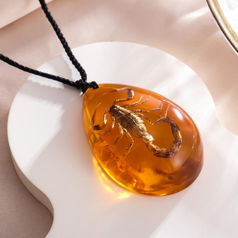 1 Pc Large Water Droplet Amber Pendant, Animal Fossil Insect Scorpion Necklace, Personalized Sweater Chain For Women