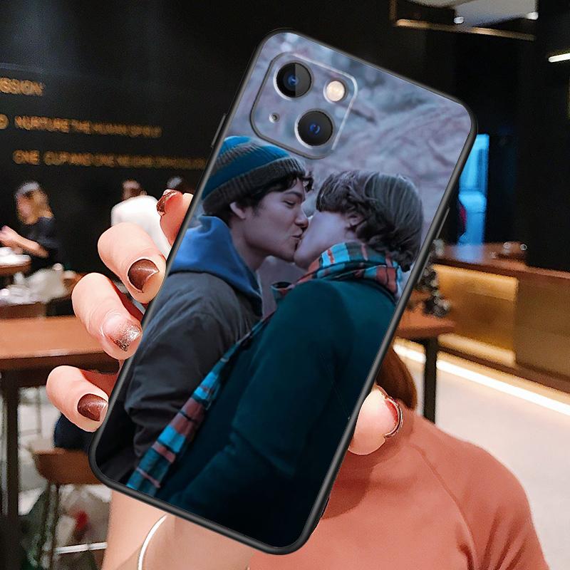 Young Royals Phone Case For iPhone 16 Pro Max 14 13 12 11 15 Pro Max Plus 12 13 Mini XR 16e Funda Cover