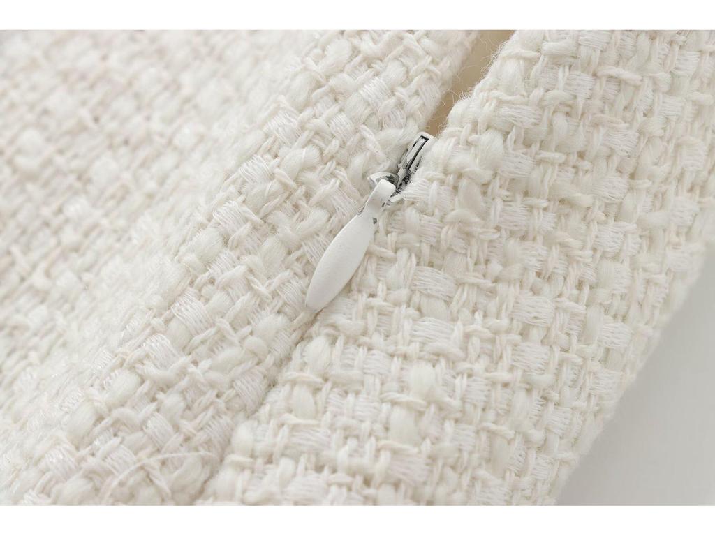 2024 Autumn Women’s European & American Style Textured Coat & A-Line Skirt Set with Turn-Down Collar and Long Sleeves