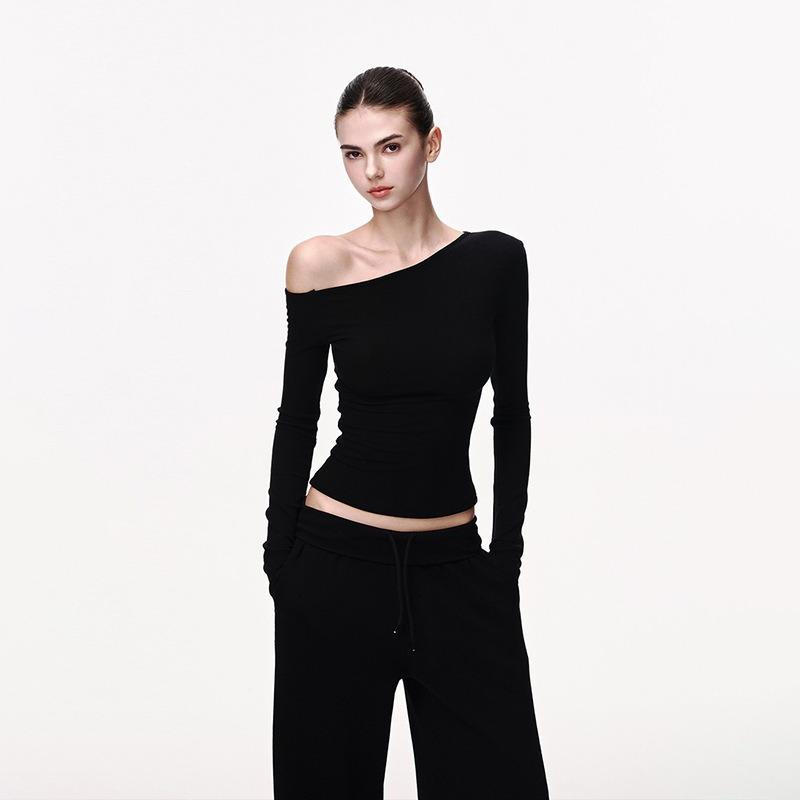 

Black Long-sleeved Shirt Women s Spring One-word Shoulder Slim-fitting and Thin Bottoming Shirt Slanted Shoulder Short American Sexy Top XL