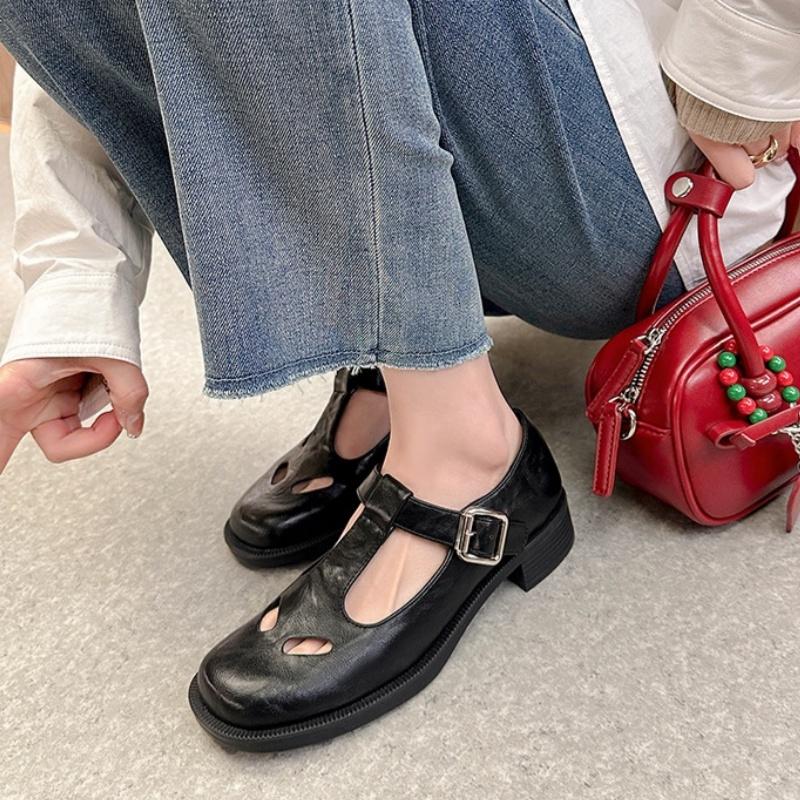 Fashion Fashion Elegant Hollow Out Thick Heel Shoes Spring Female Flat Shoes 2025 Designer Vintage College Style Mary Jane Shoes Women