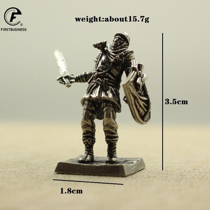 

Металлическая Медь Европейский Средневековый Легионер Щит Солдаты Модель Фигурки Миниатюры Настольная Игра Украшения Игрушка Орнамент Подарок