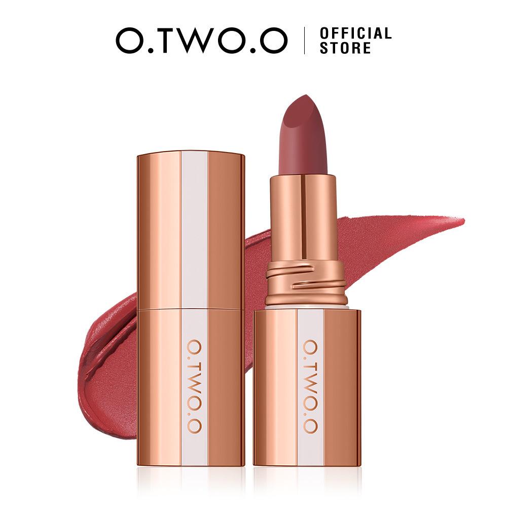 O.TWO.O Rossetto Opaco Colore Bloccante Bacio Nebbioso – Rossetto Opaco Vellutato a Nebbia Leggera Lunga Tenuta