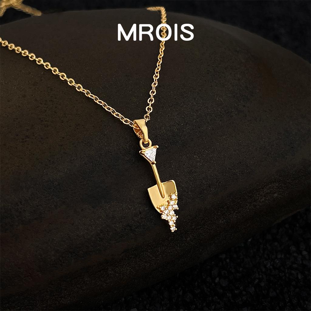 18K Gold Zircon Shovel Pendant Necklace - Luxury Clavicle Chain for Women