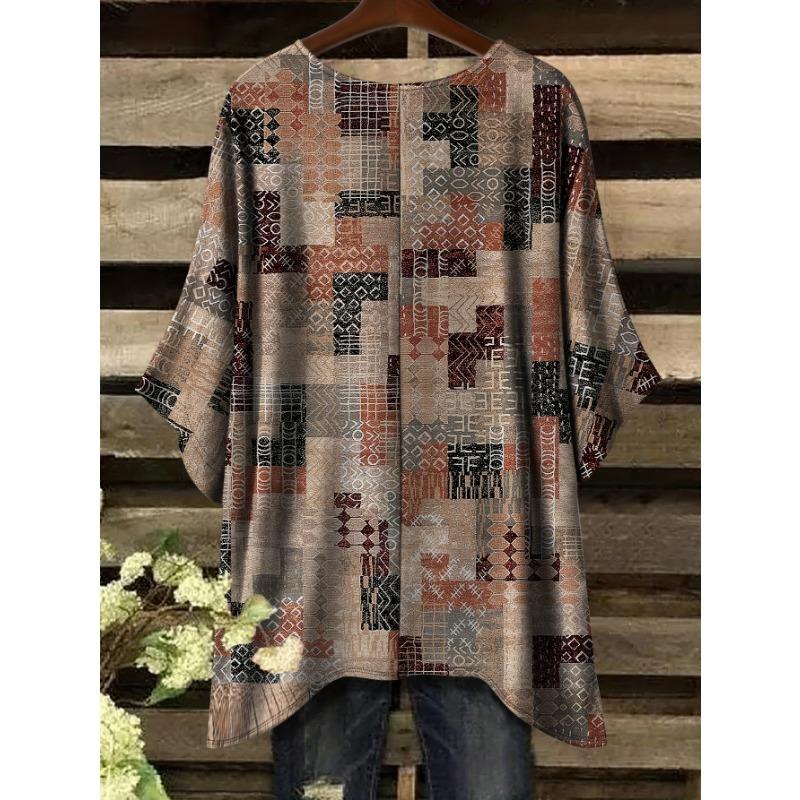 Summer fashion new large size crew neck geometric pattern print, no accessories.