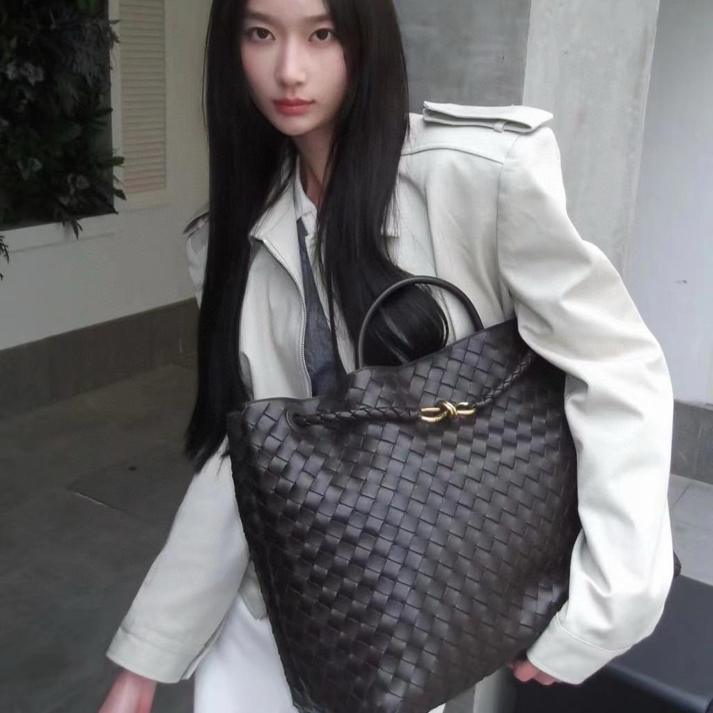 oversized bow metal rope buckle cowhide woven bag women's autumn and winter new leather large-capacity handbag
