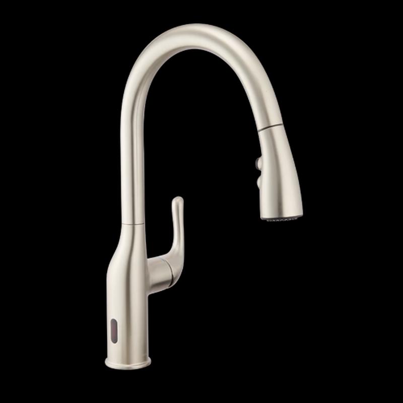 Moen Xingyun Anti-Fingerprint Pull-Down Sensor Kitchen Faucet