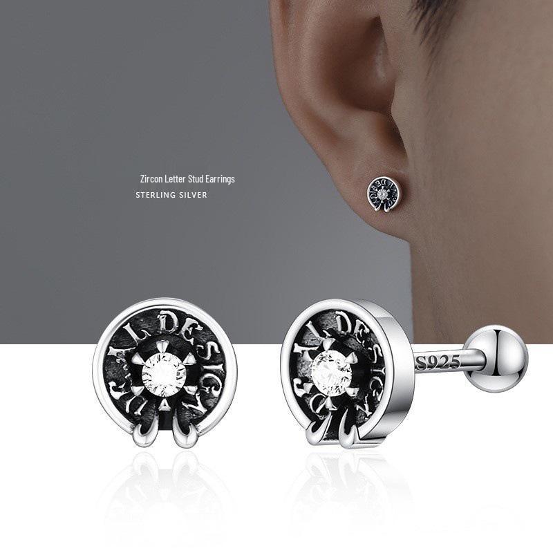 Retro Silver-Plated Emerald Stud Earrings for Men - Stylish Cartilage Piercing for Boyfriend