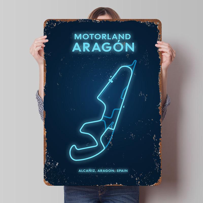 

Motorland Aragón Circuit Map Poster Customized Wall Art Vintage Metal Signs Retro Tin Plaque for Man Cave Setup Decorations Home 7.9x11.8In(20x30cm)