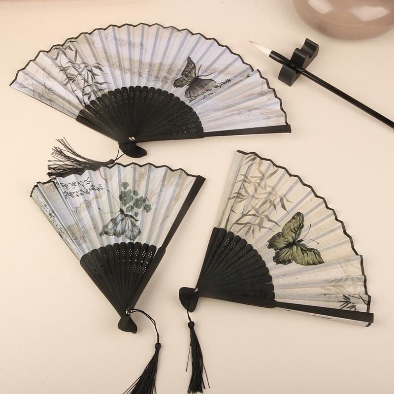 38cm Retro Aesthetic Folding Fan, Lightweight and Portable Capable of Handling Eastern Elegance