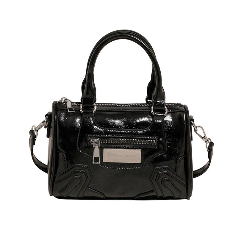 

Нишевая простая повседневная портативная маленькая сумка женская летняя новая высококлассная сумка-мессенджер на плечо маленькая квадратная сумка чёрный