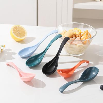 Cuchara - Hogar Resistente a Altas Temperaturas Anti-caída Sopa Clara Boca Profunda Cuchara para Ramen, Fideos de Arroz Mango Largo Plástico Cuchara para Sopa
