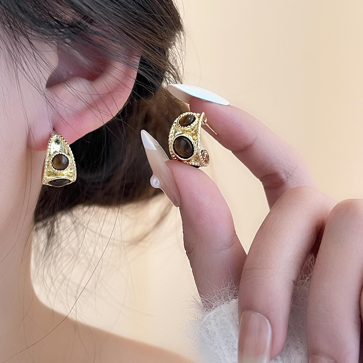 Vintage Maillard Tiger S Eye Women S High-End Sense Unique Personalized Light Luxury Earrings