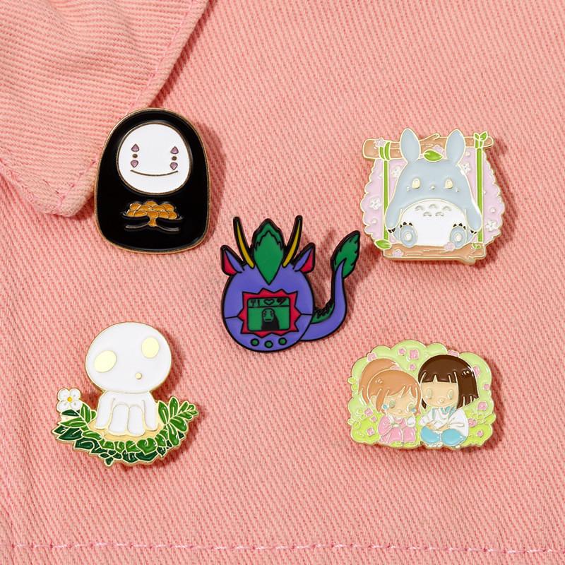 Stylish Animal Cartoon Brooch Alloy Material Eyecatching Pin For All Occasions