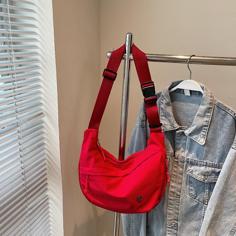 Fall 2025 New Canvas Large-capacity Shoulder Bag Dumpling Bag Casual Commuting Simple Fashion Lightweight Crossbody Bag